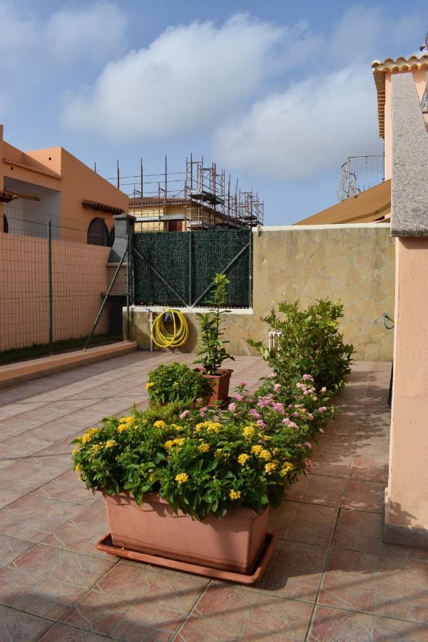 Casa Rosa Dei Venti Villa Pula Exterior photo